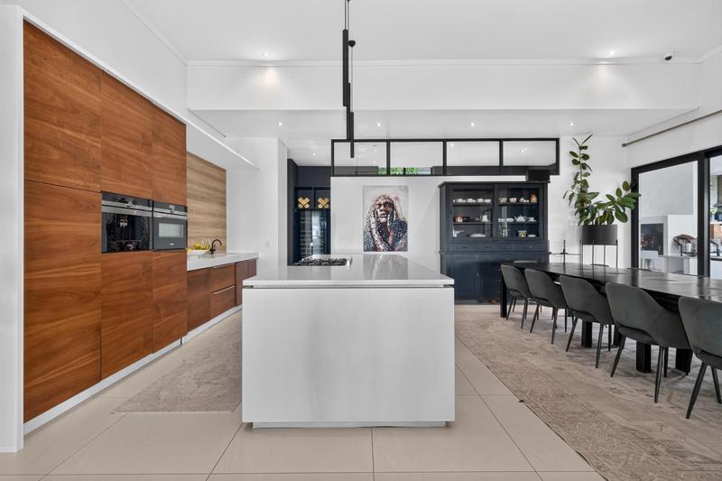 6 Bedroom Property for Sale in Constantia Upper Western Cape